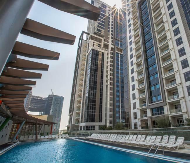 Higuests Vacation Homes - Executive Tower Dubai Dış mekan fotoğraf